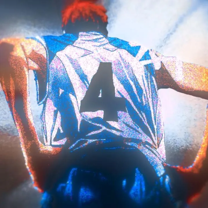 Basketball PFP #18: A red haired player in a white and blue number 4 jersey is seen from behind in a grainy, glowing light.