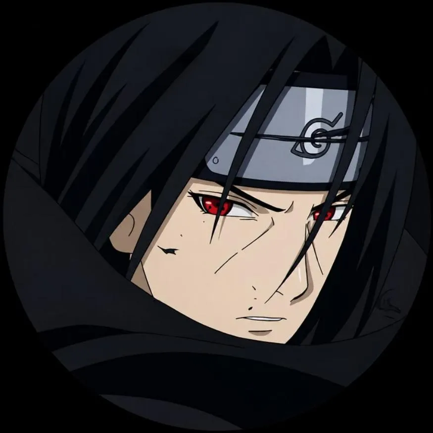 Itachi PFP #19 (dark, sharingan)