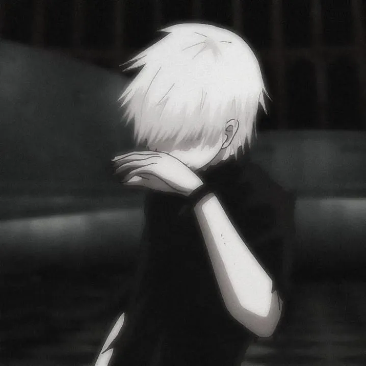 Kaneki PFP #2 (dark, sad)